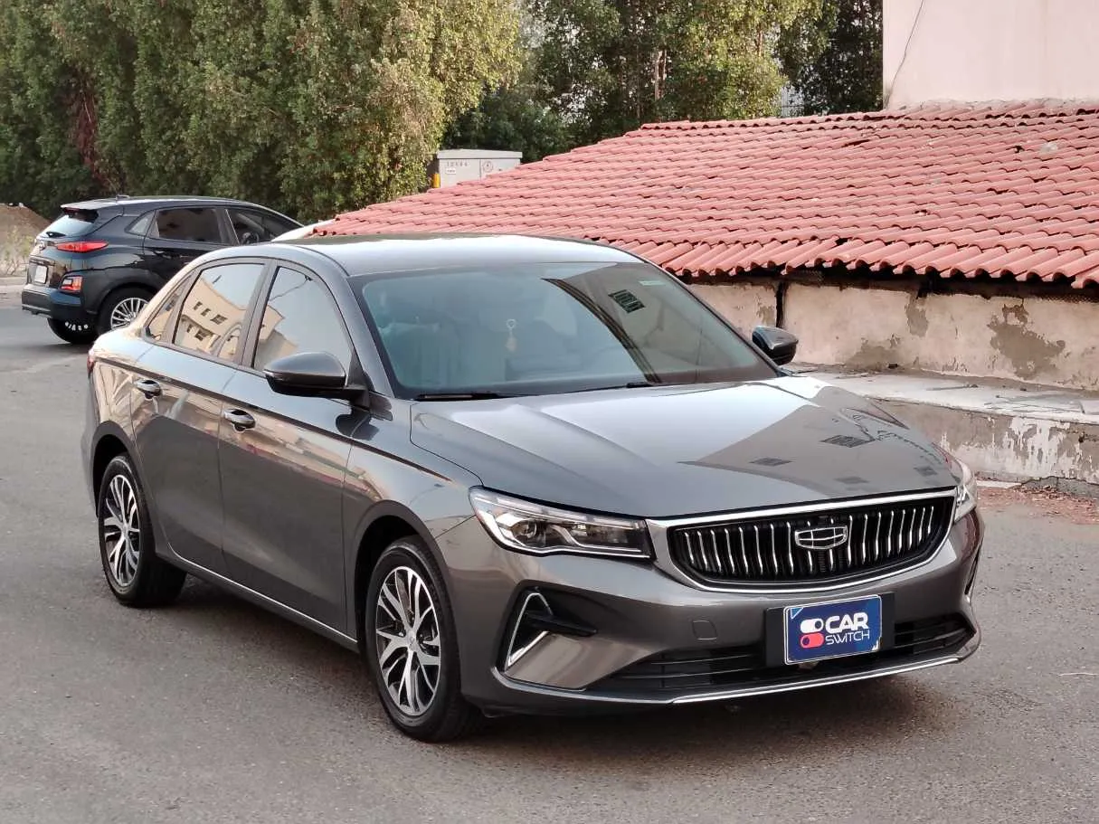 Car image 3