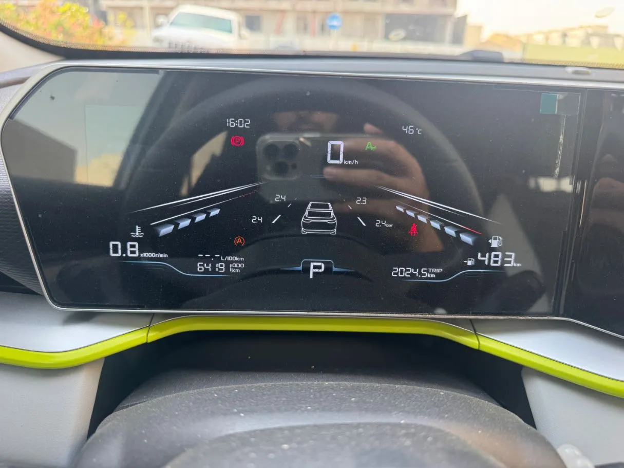 Car image 17