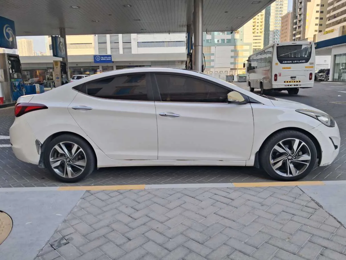 Car image 8