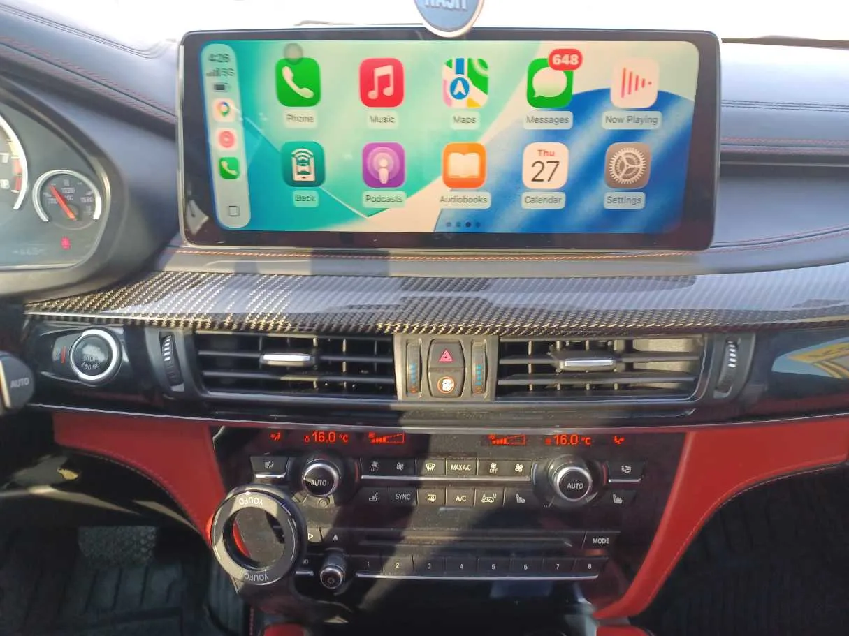 Car image 15