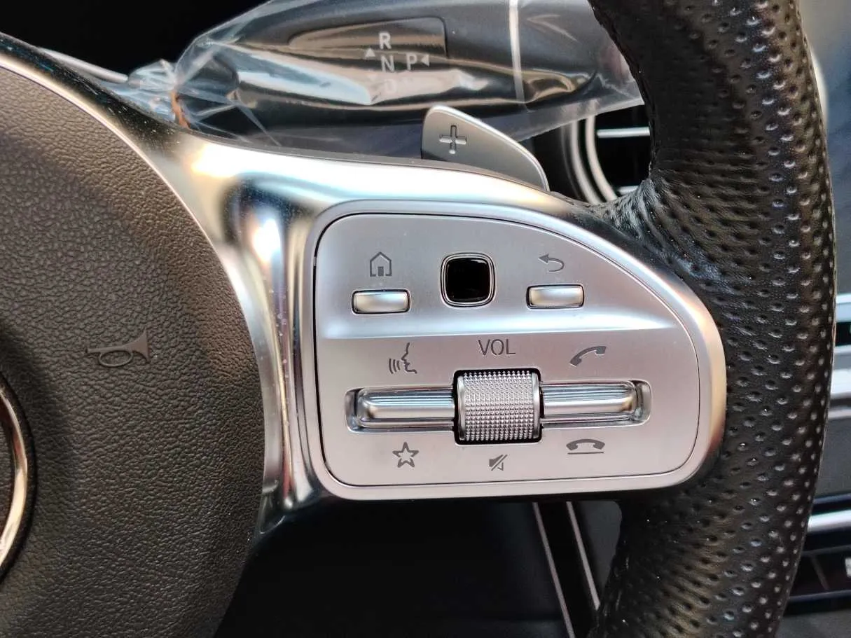 Car image 31