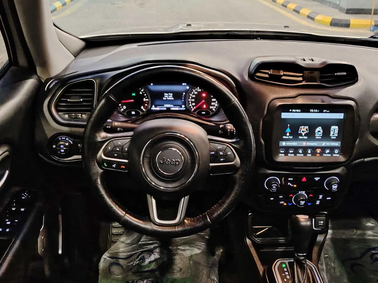 Car image 23
