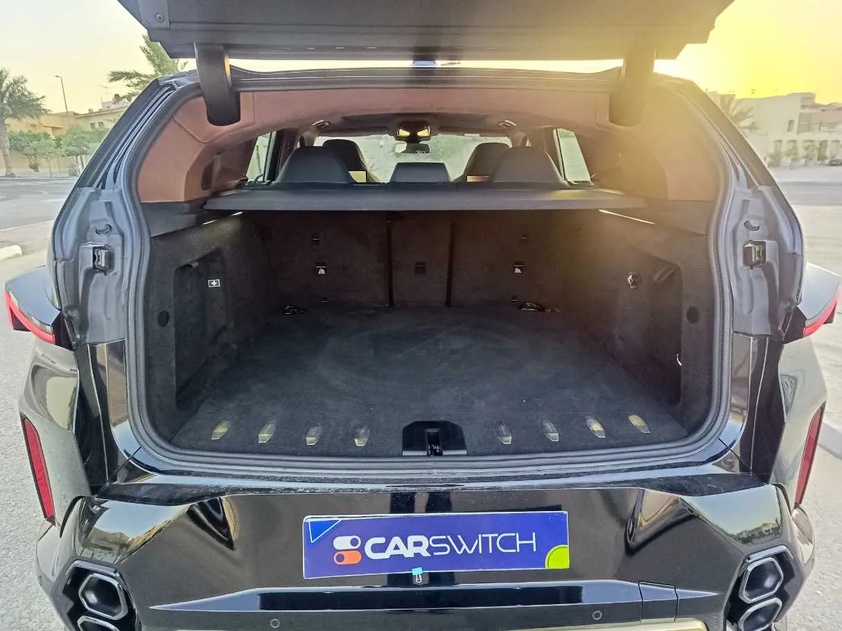Car image 27