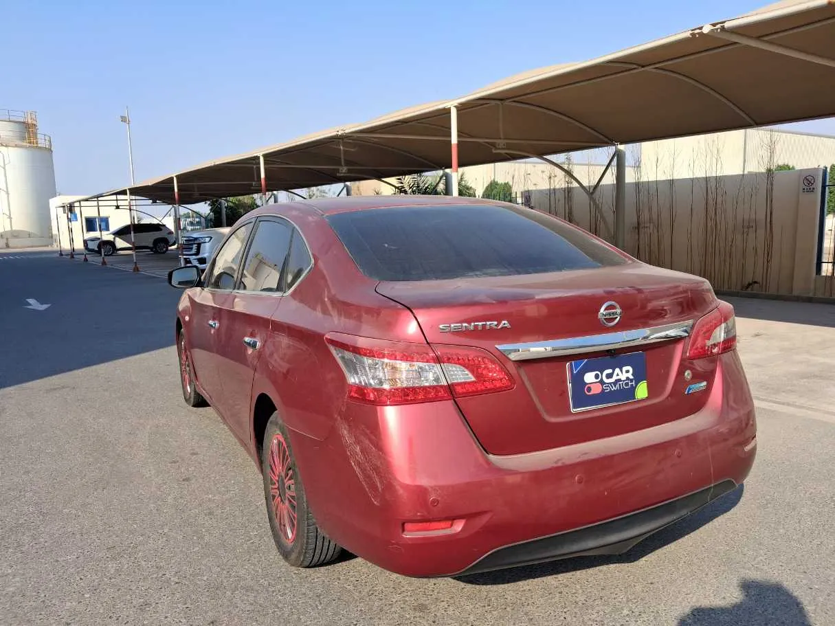 Car image 7