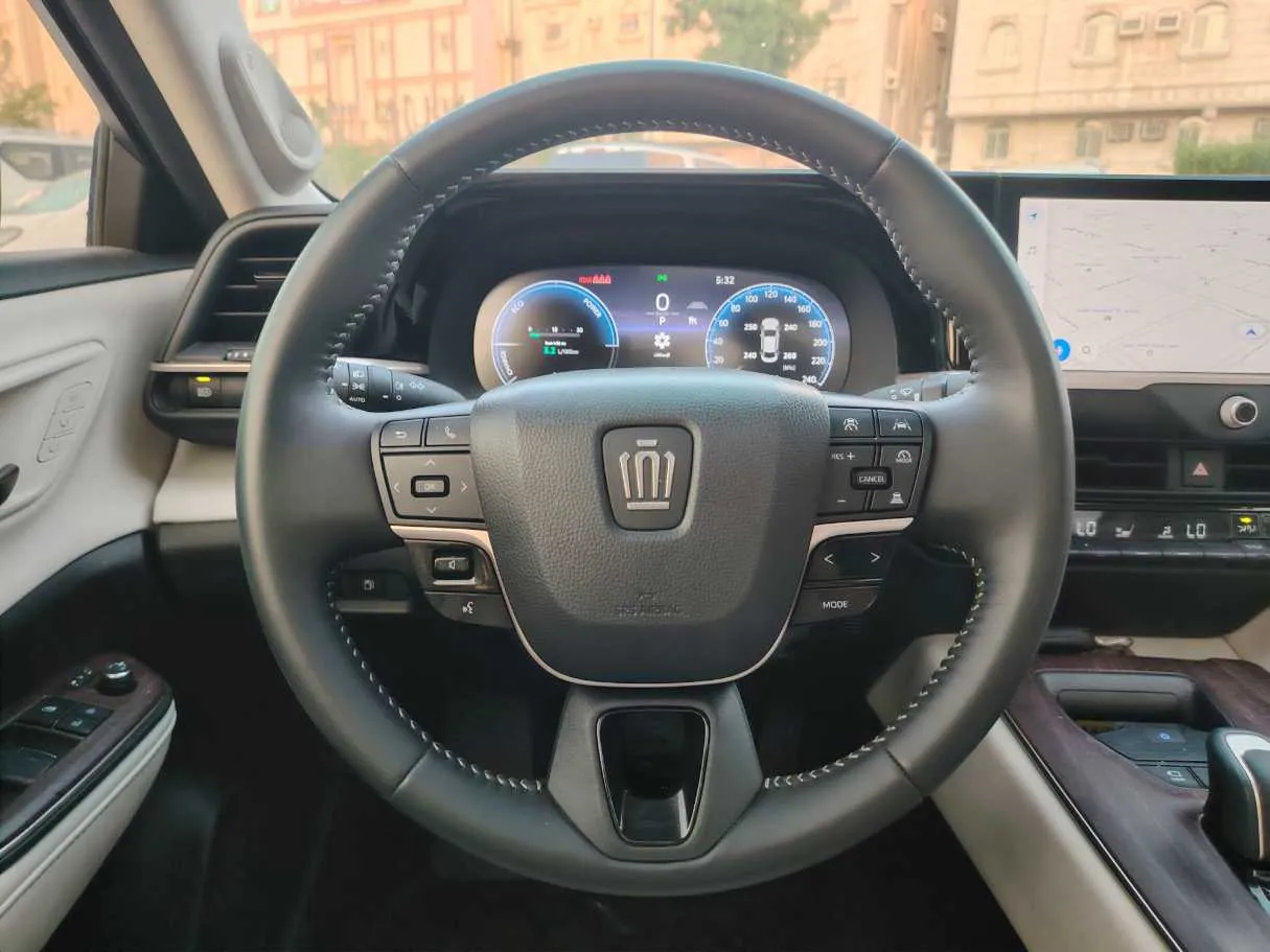 Car image 22