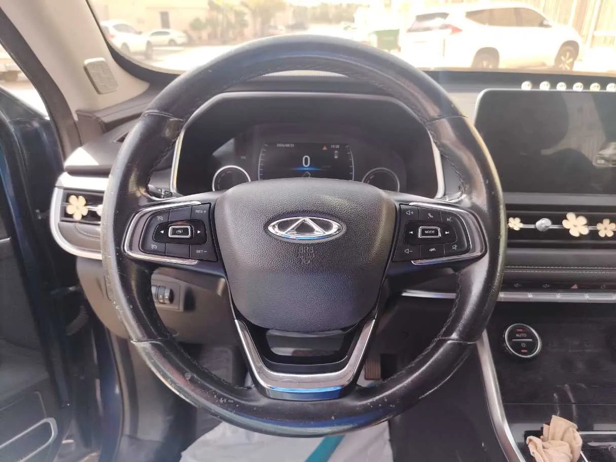 Car image 22
