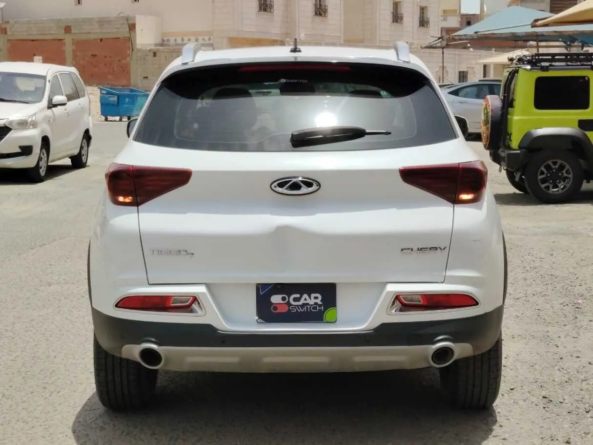 Car image 6