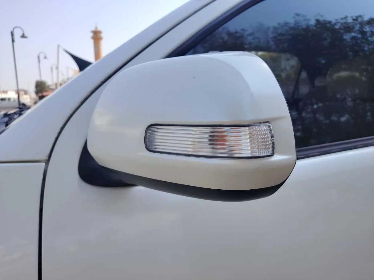 Car image 26