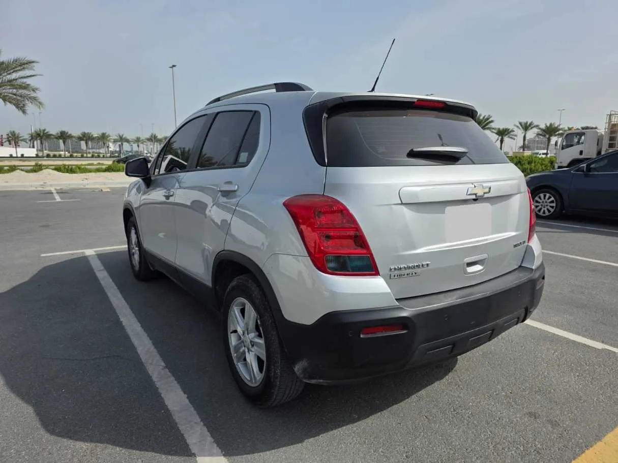 Car image 7
