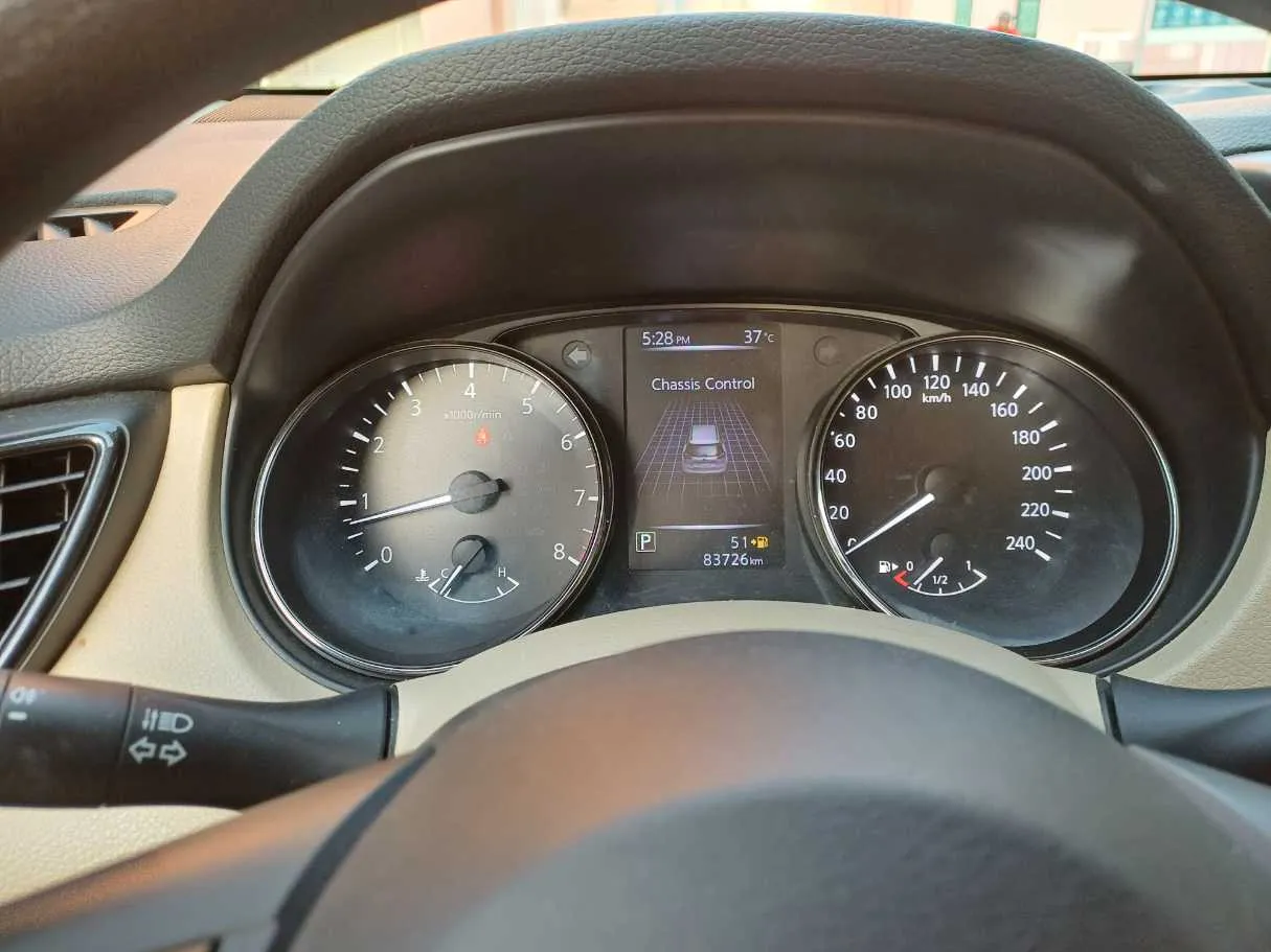 Car image 19