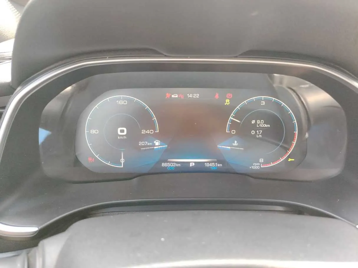 Car image 32