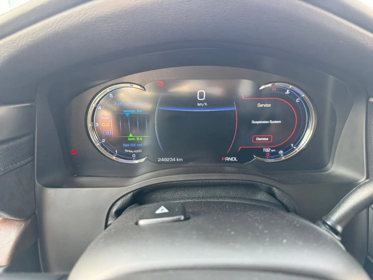 Car image 18