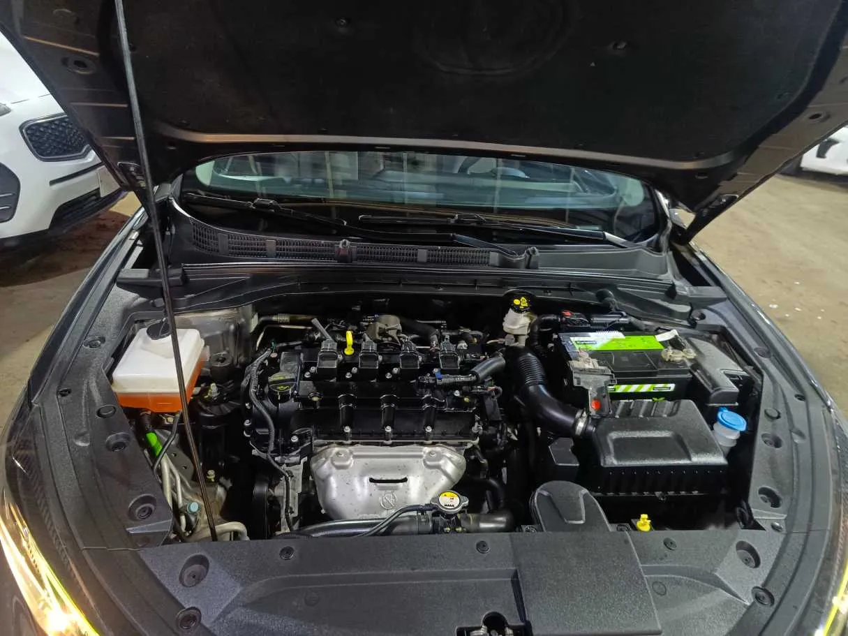 Car image 29