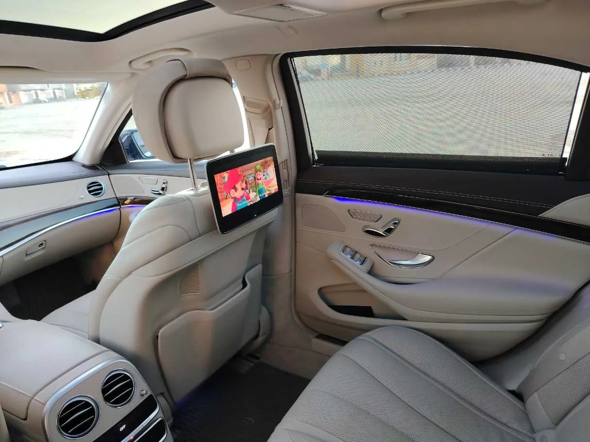 Car image 17