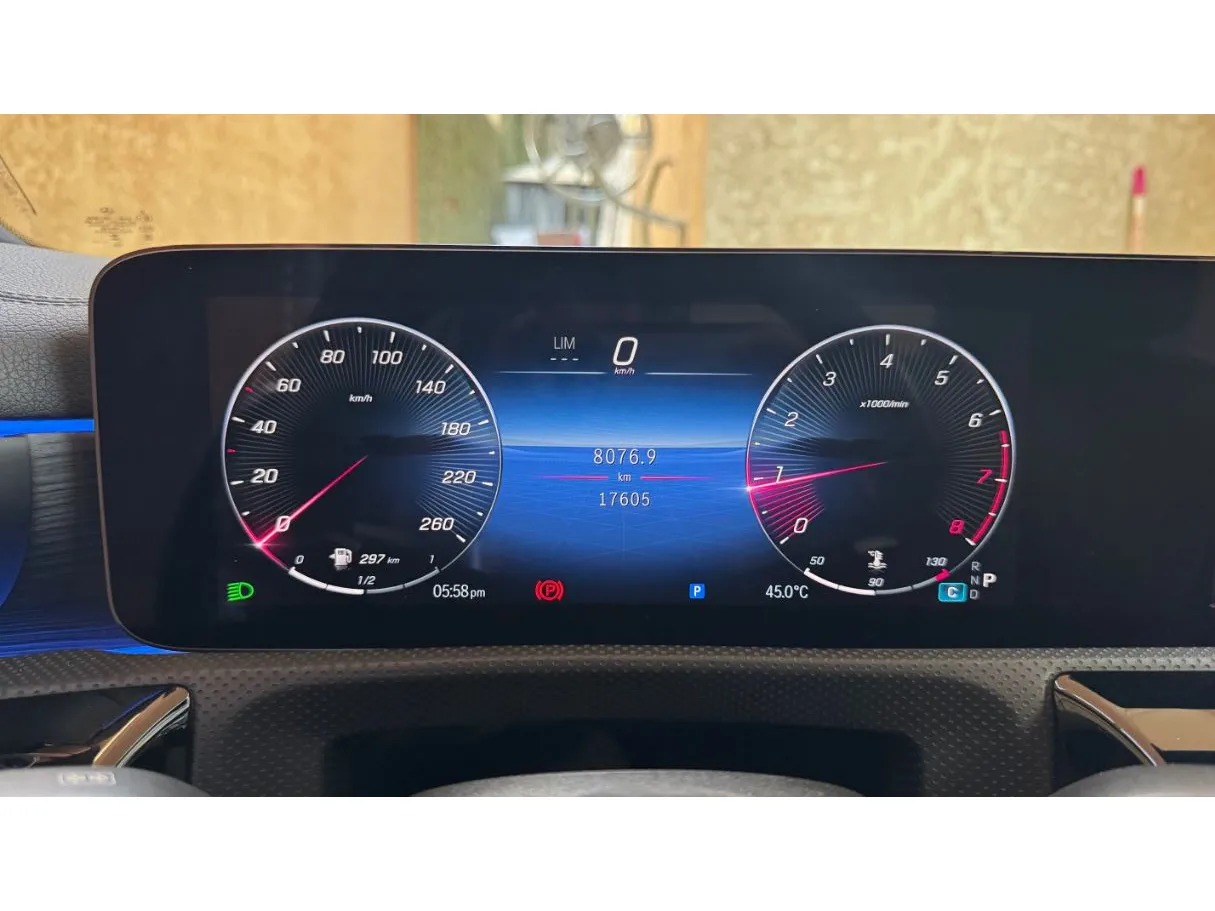 Car image 21