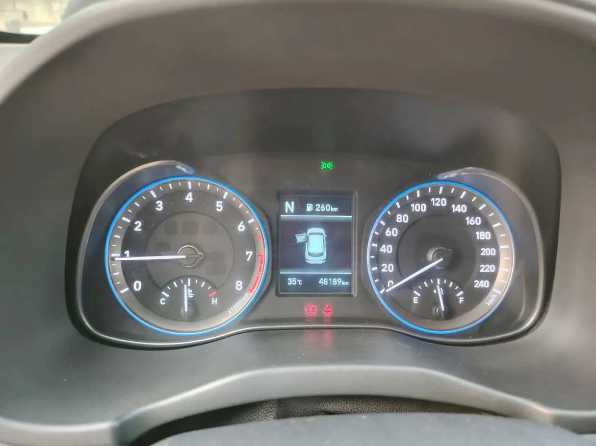 Car image 29