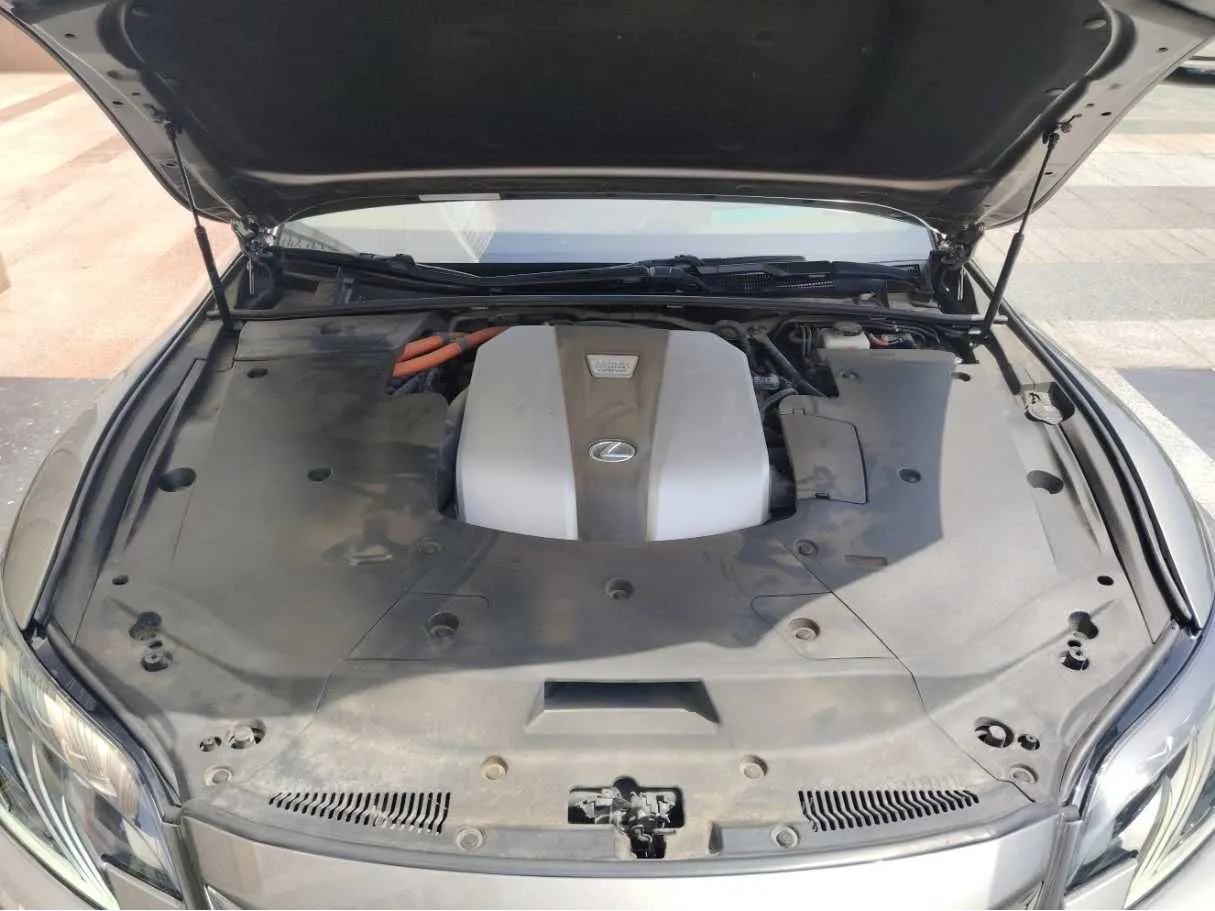 Car image 40
