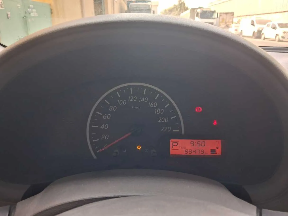 Car image 20