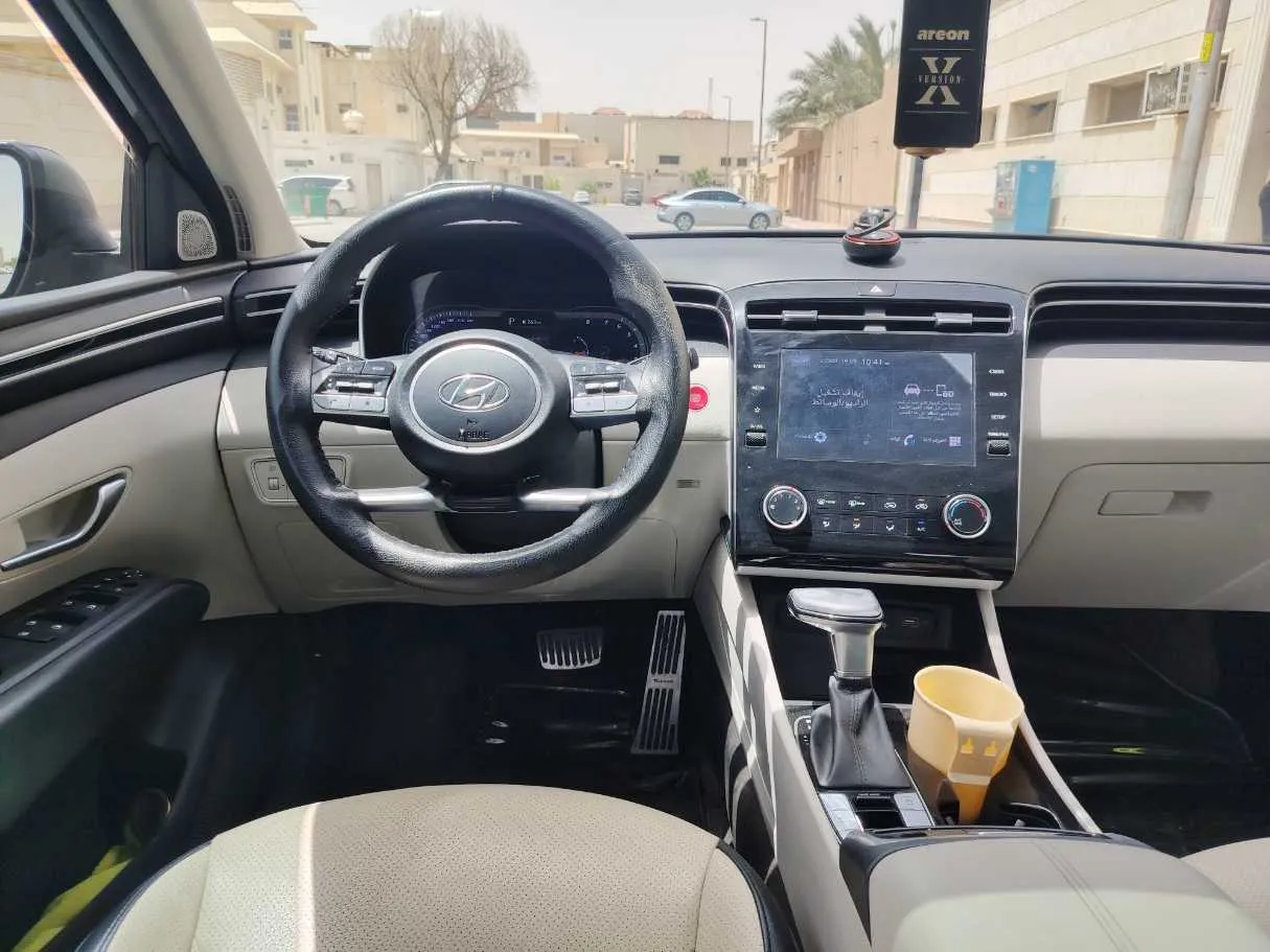 Car image 21