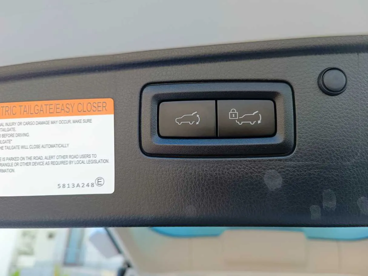 Car image 39
