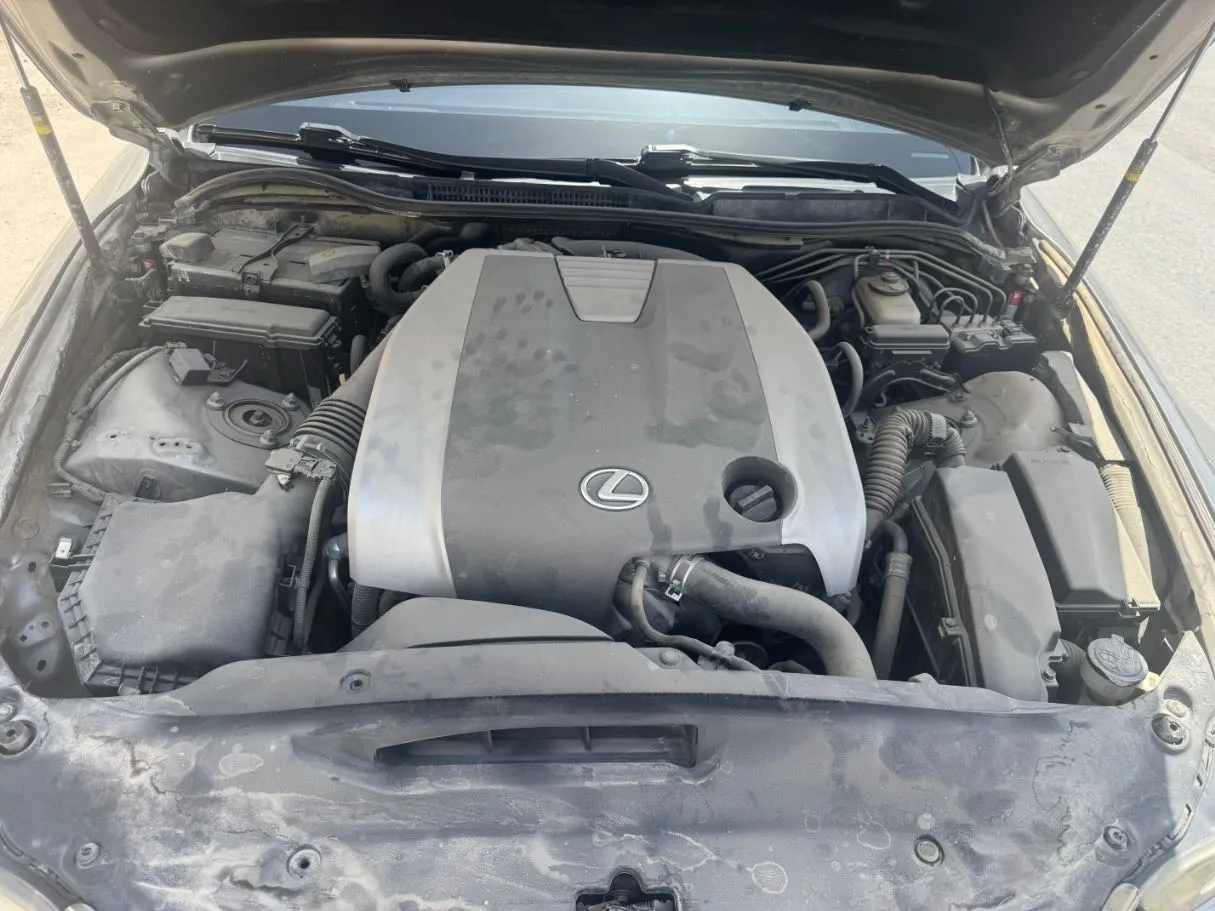 Car image 23