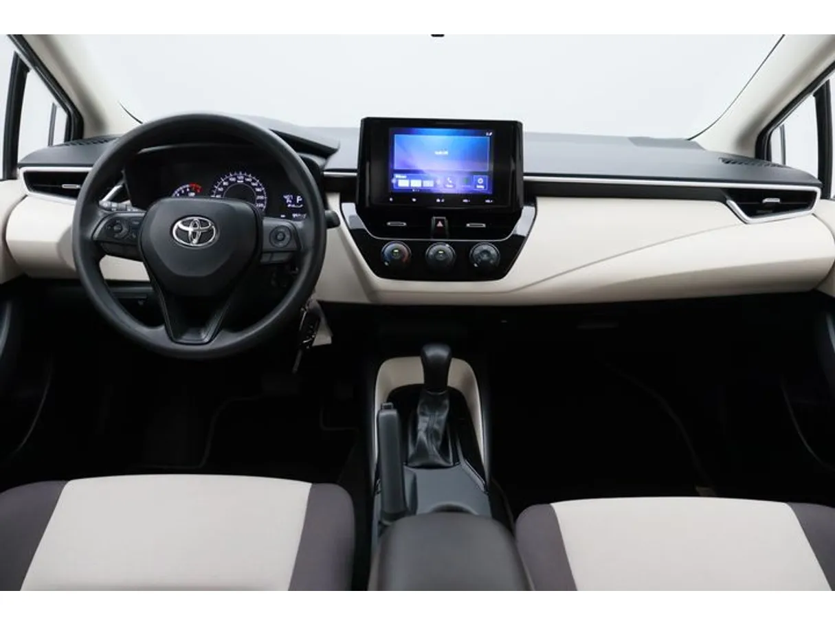 Car image 14