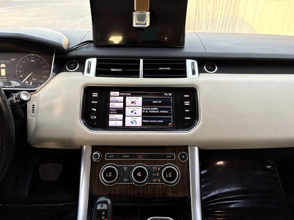 Car image 21