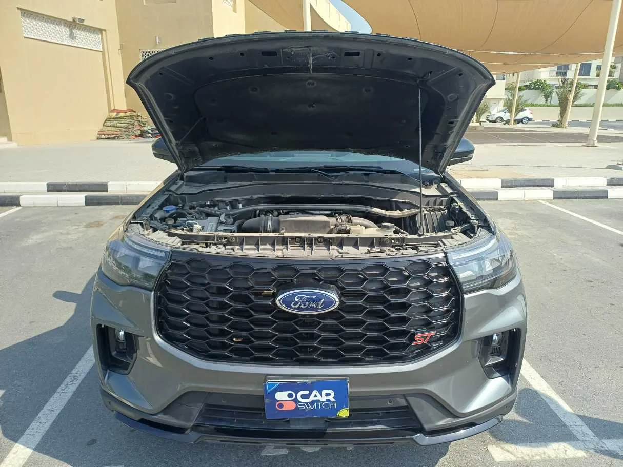 Car image 25