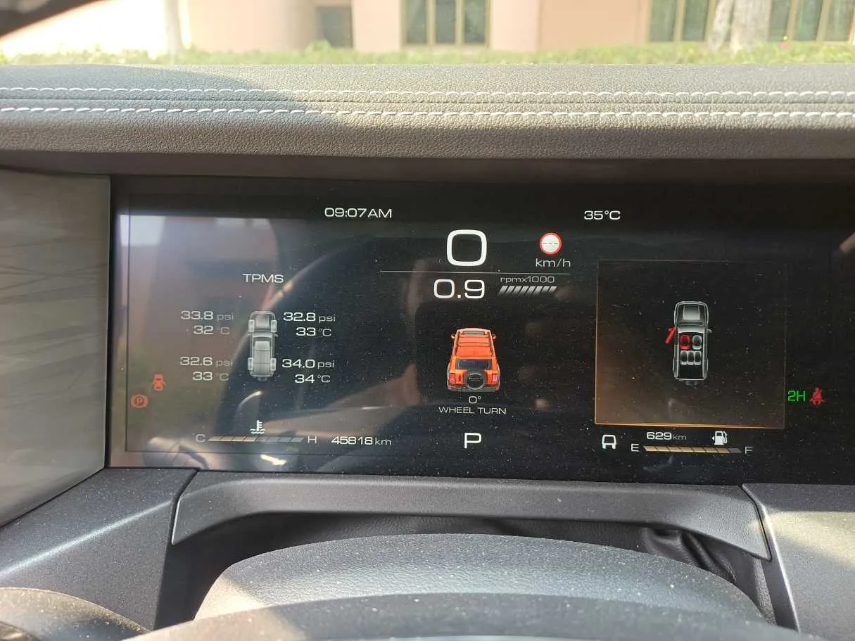Car image 18