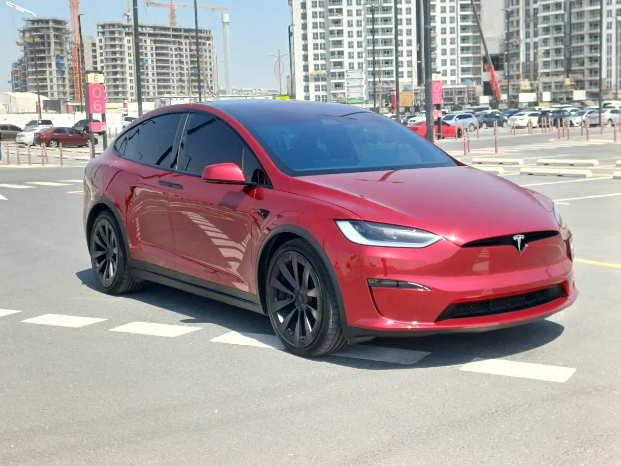 Car image 4