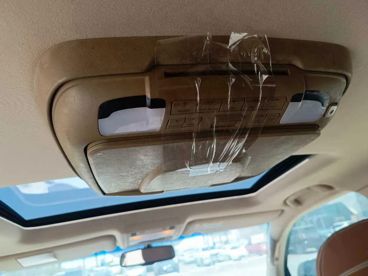 Car image 29