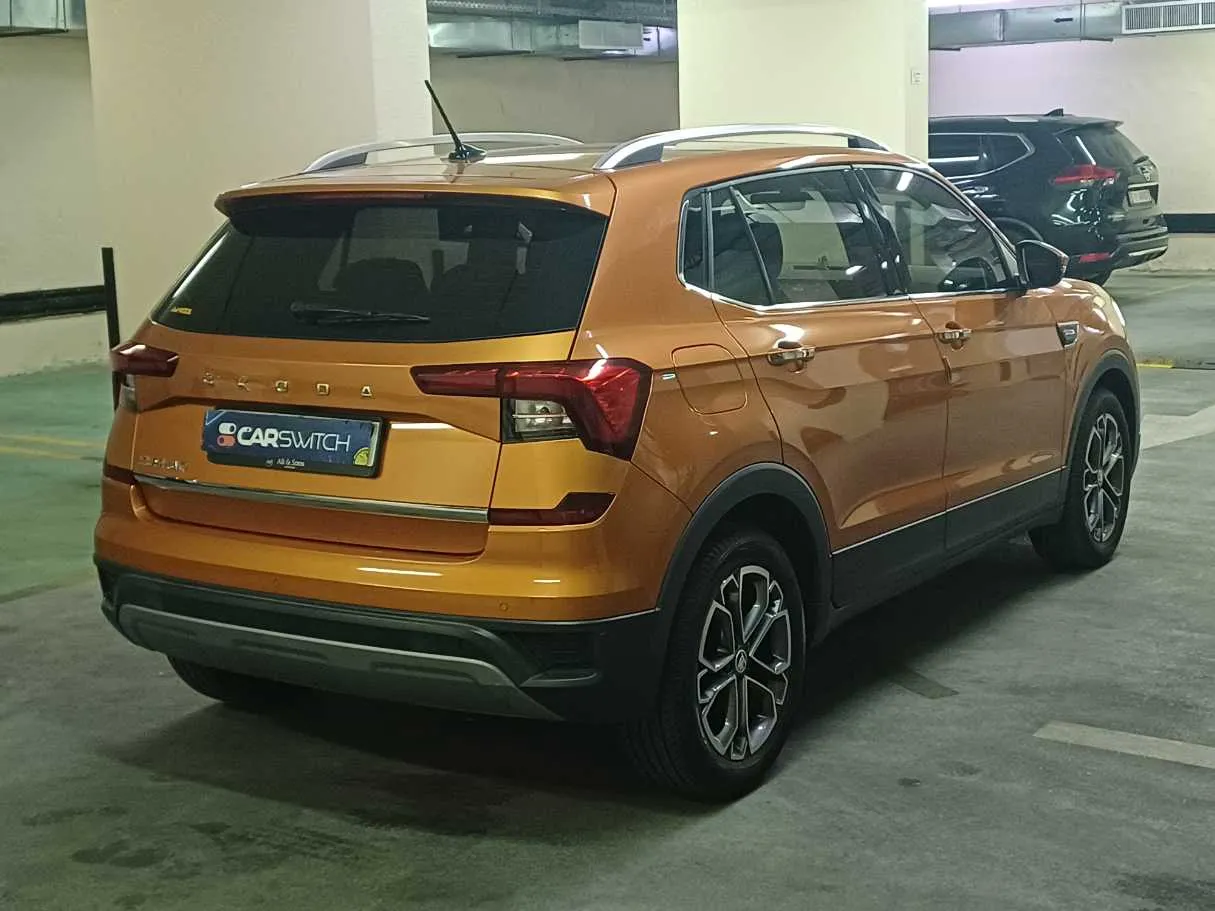 Car image 5