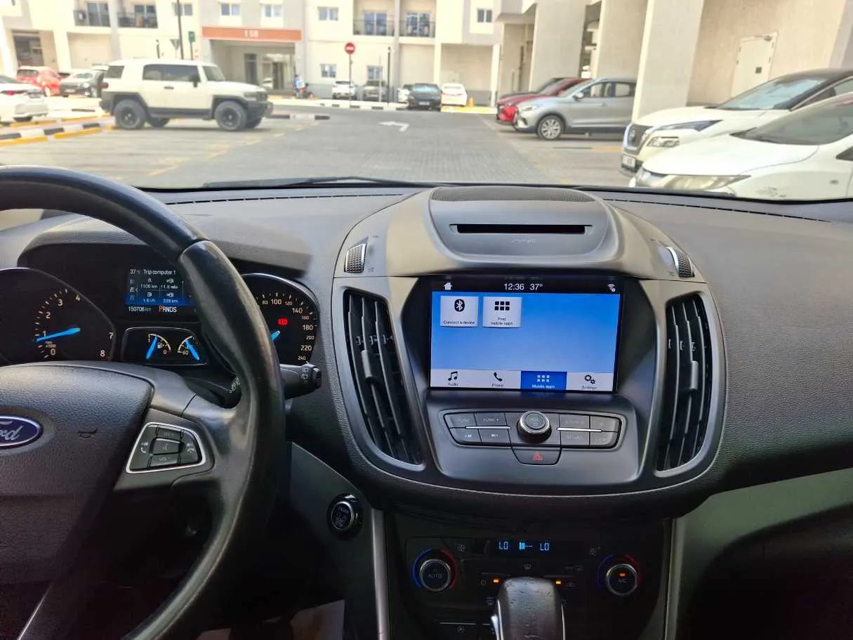 Car image 16