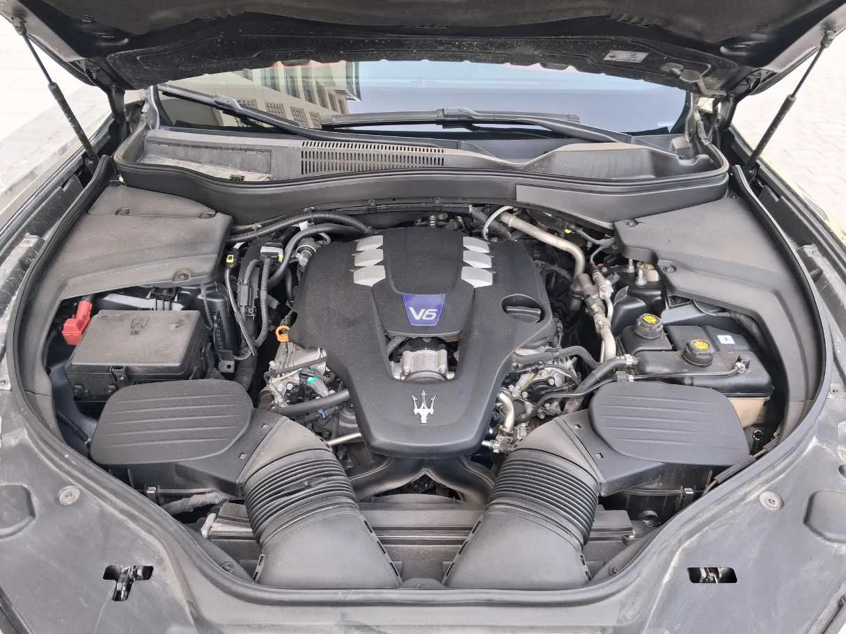 Car image 21