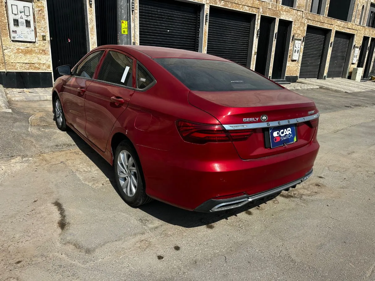 Car image 7