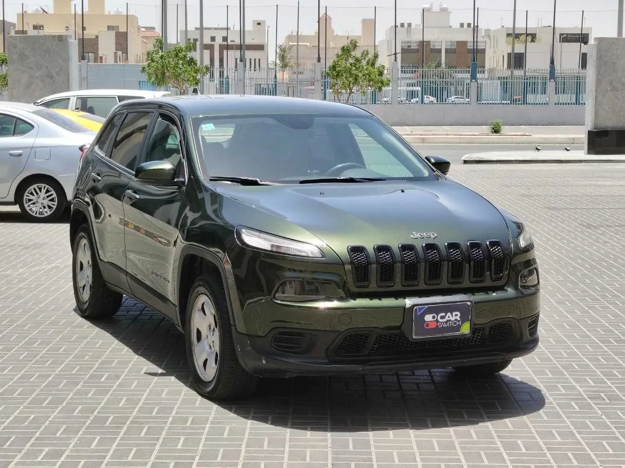 Car image 3