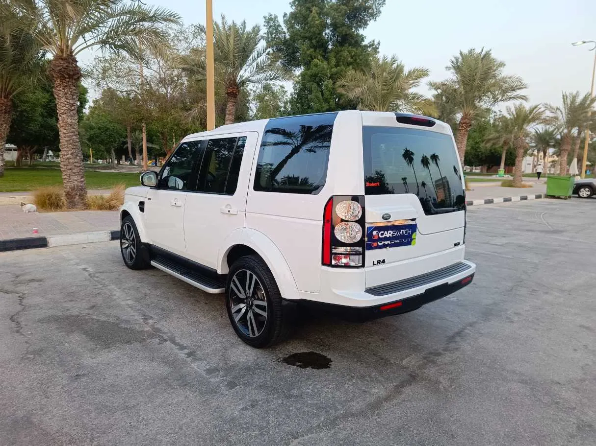 Car image 7
