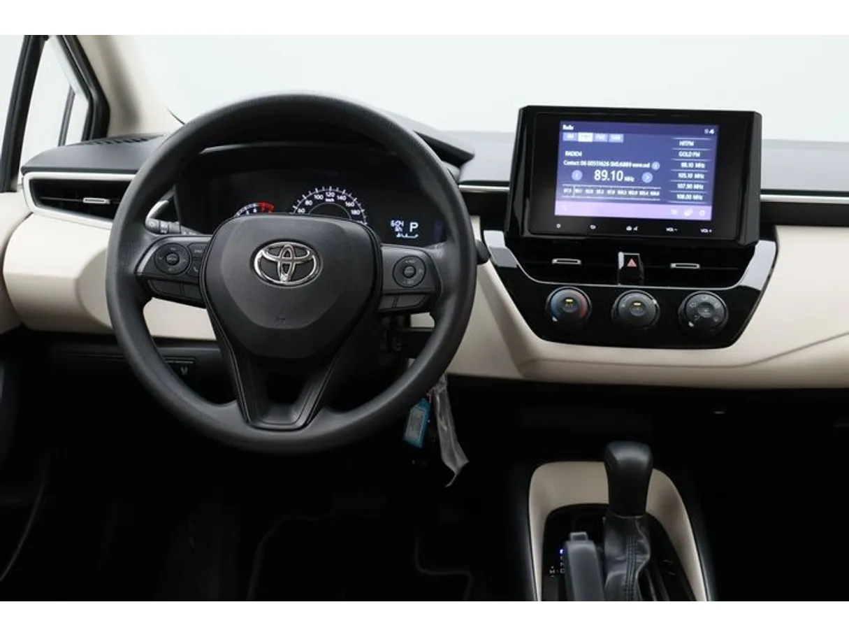 Car image 15