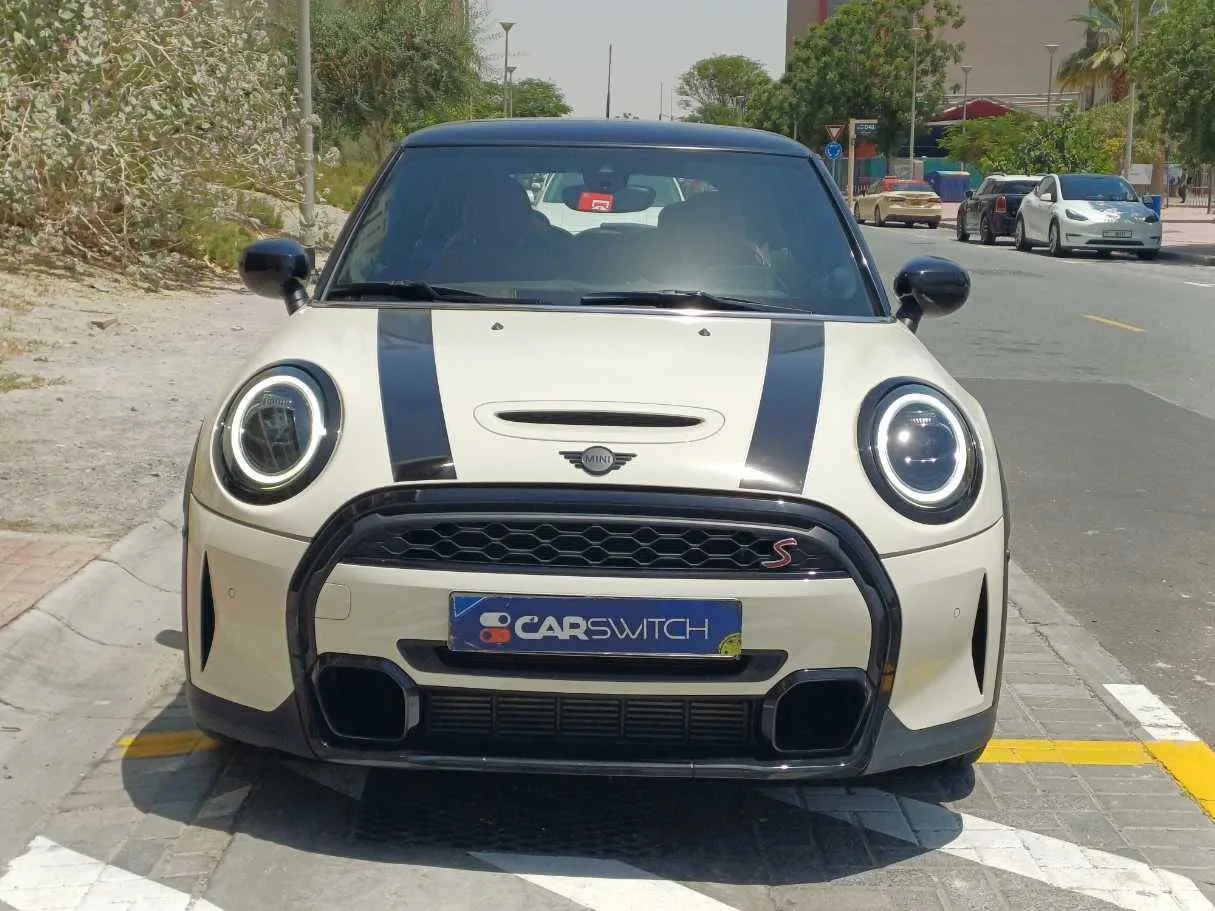 Car image 2
