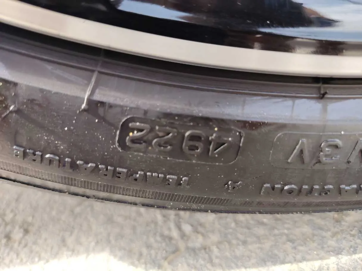 Car image 31