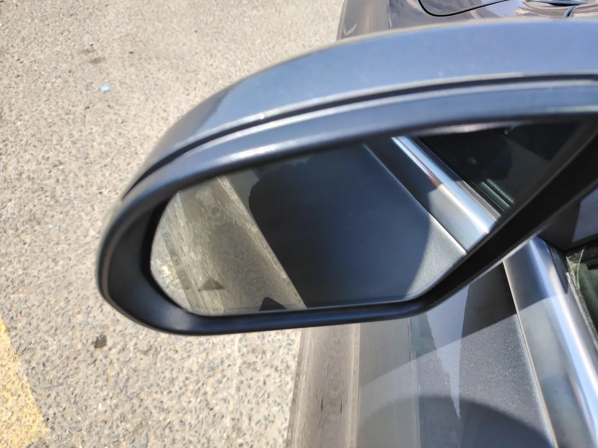 Car image 37