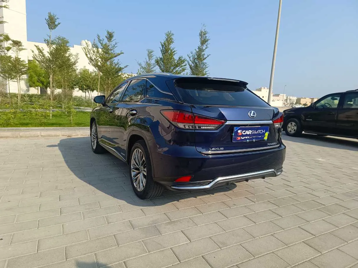 Car image 7