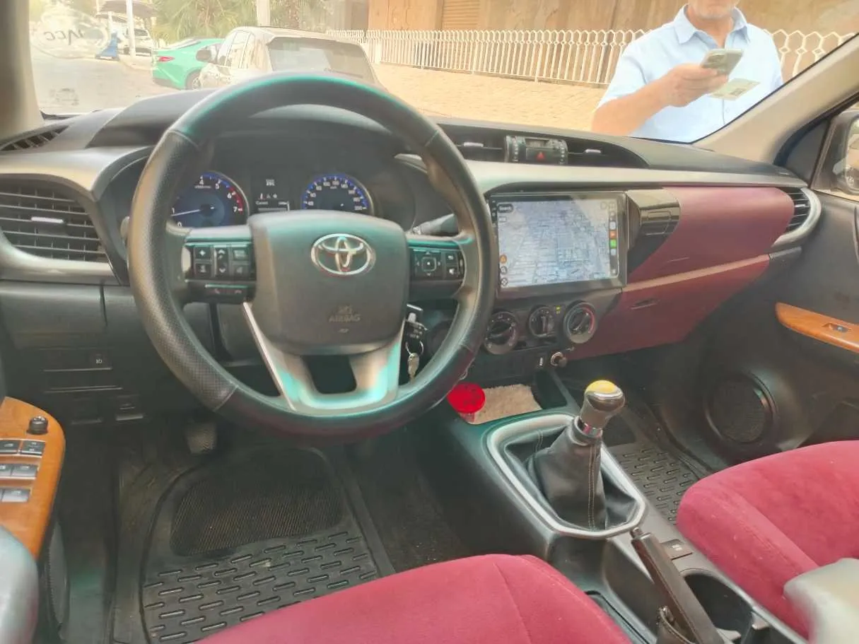 Car image 21