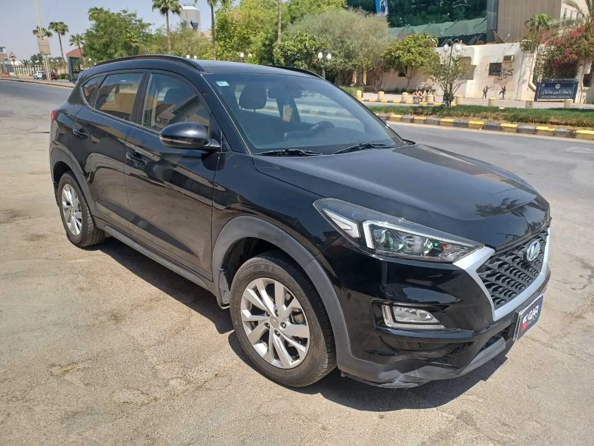 Car image 3
