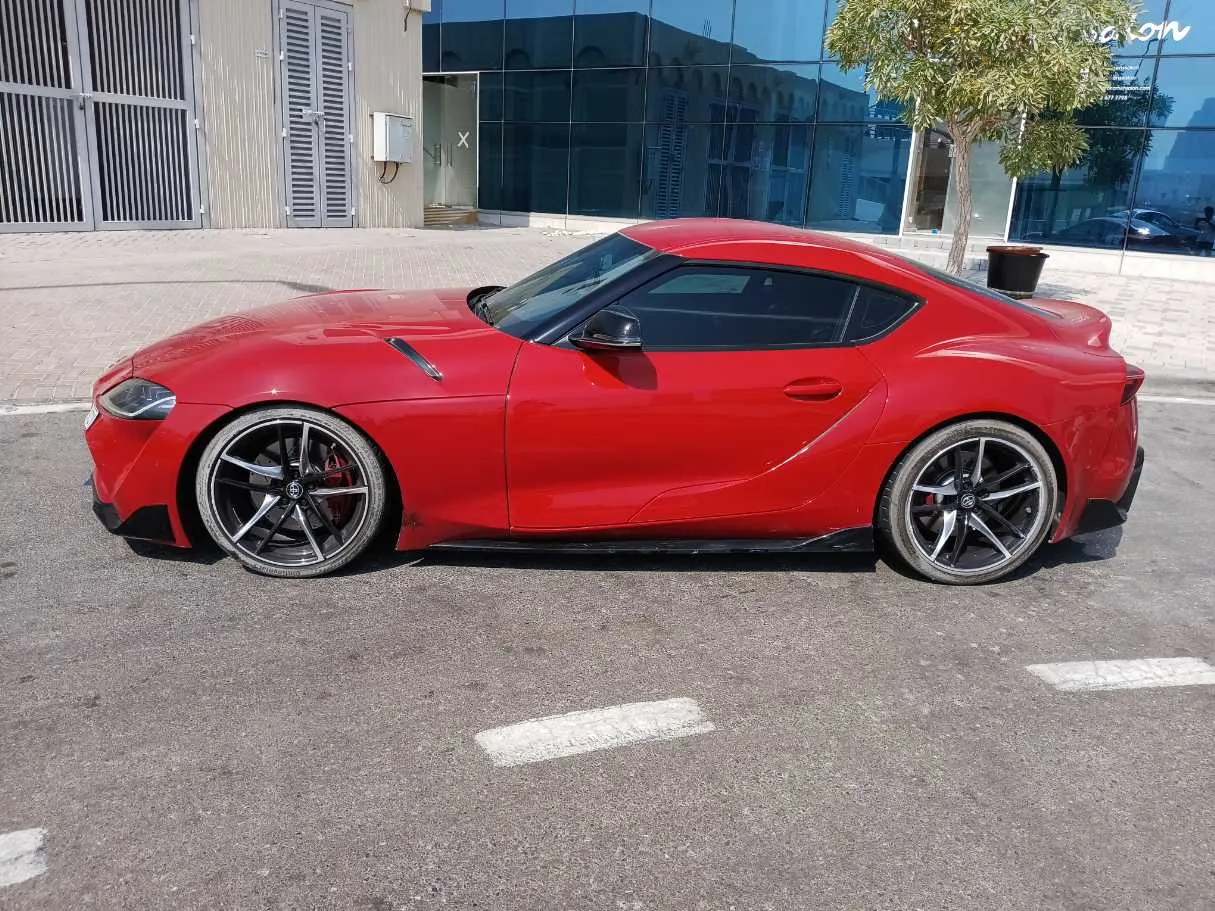 Car image 8