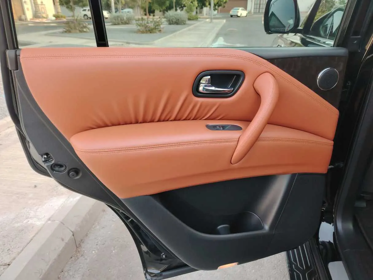 Car image 35