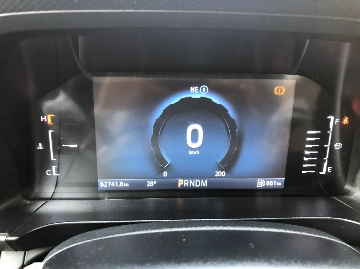Car image 19