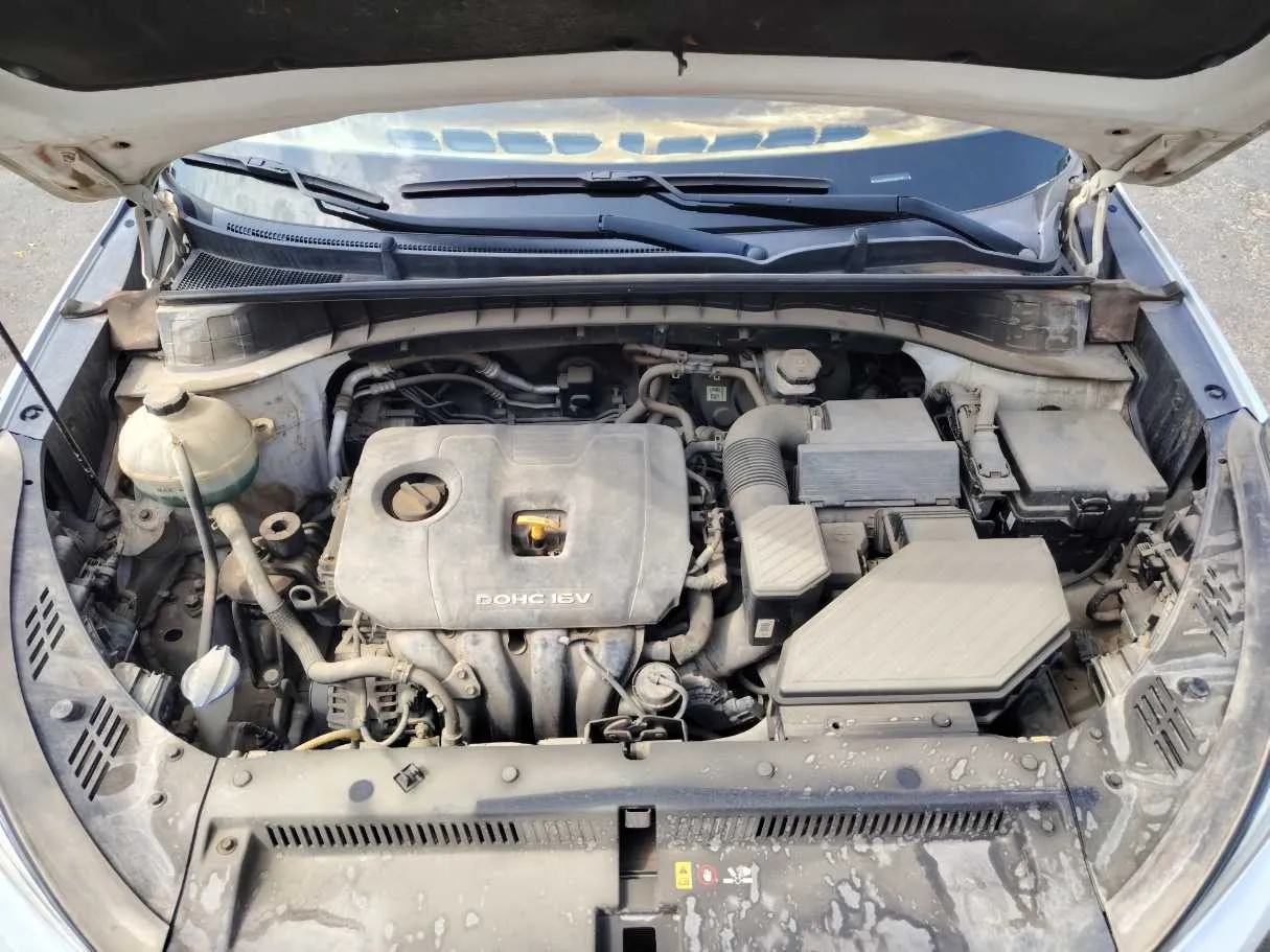 Car image 30