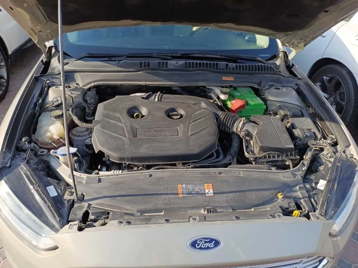Car image 25