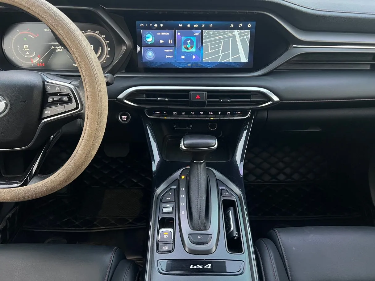 Car image 16